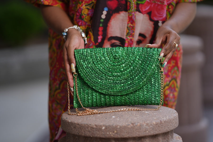 Straw Clutch with Chain - Green